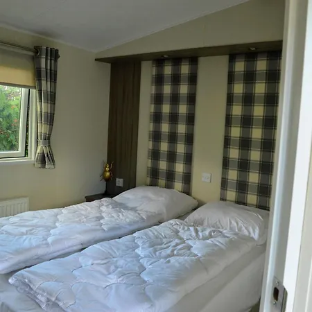 Gezellig Vakantiechalet In Bosrijke Omgeving Op De Veluwe *