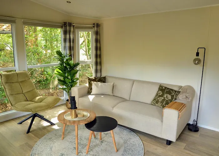 Gezellig Vakantiechalet In Bosrijke Omgeving Op De Veluwe * אפ